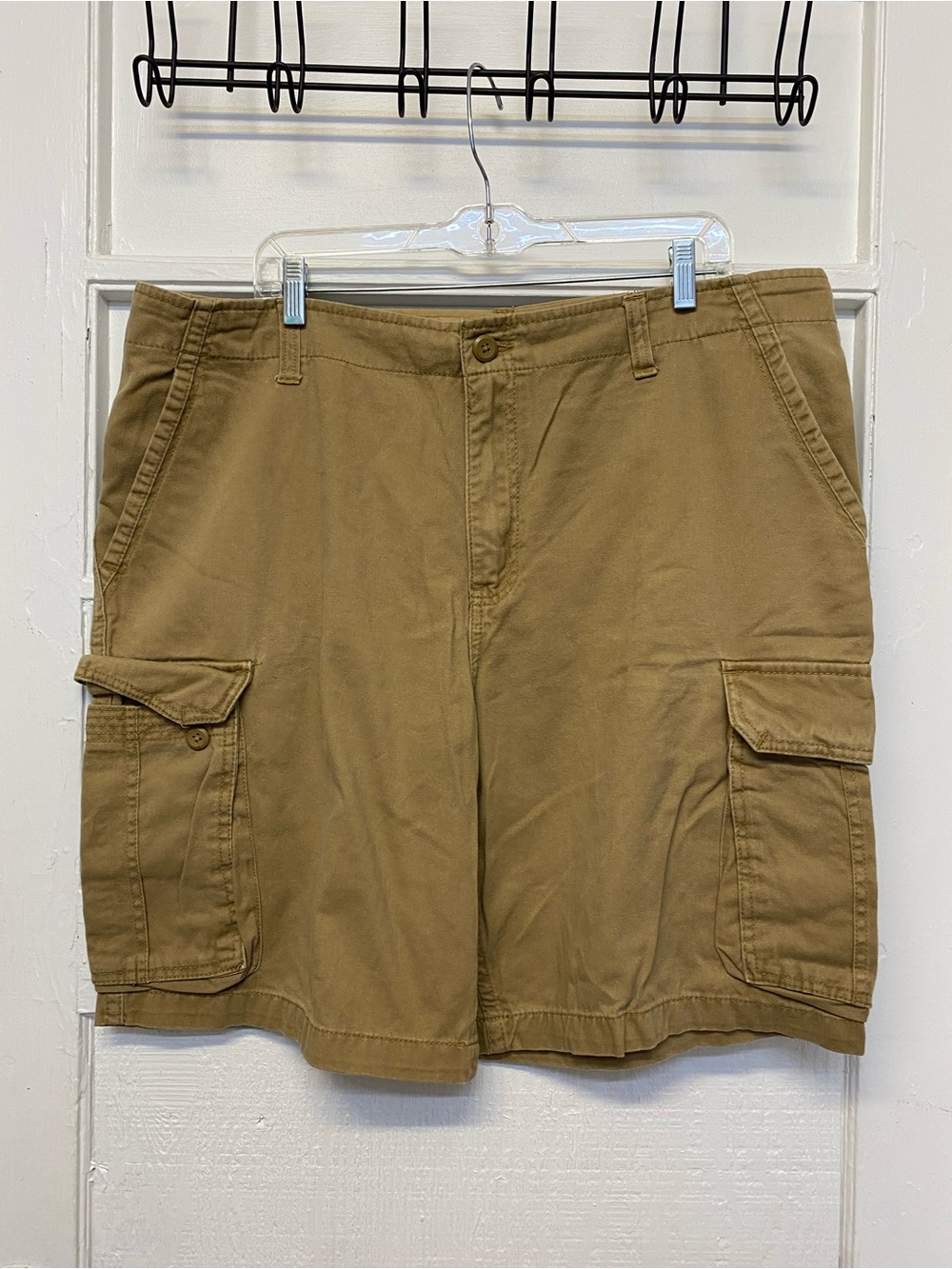 Faded Glory Cargo Shorts Mens size 40 Beige Outdoor Beach Casual Baggy